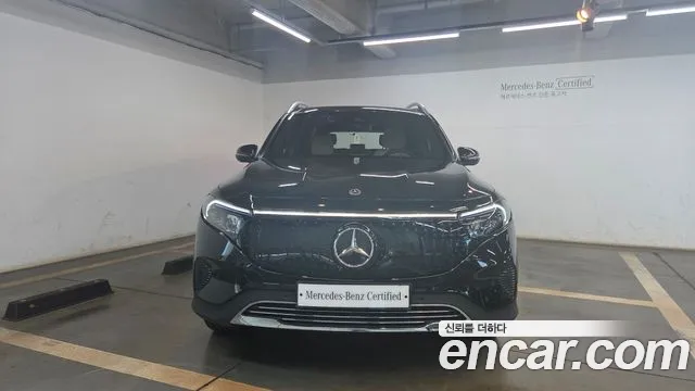Mercedes-Benz EQB — Фото автомобиля 3