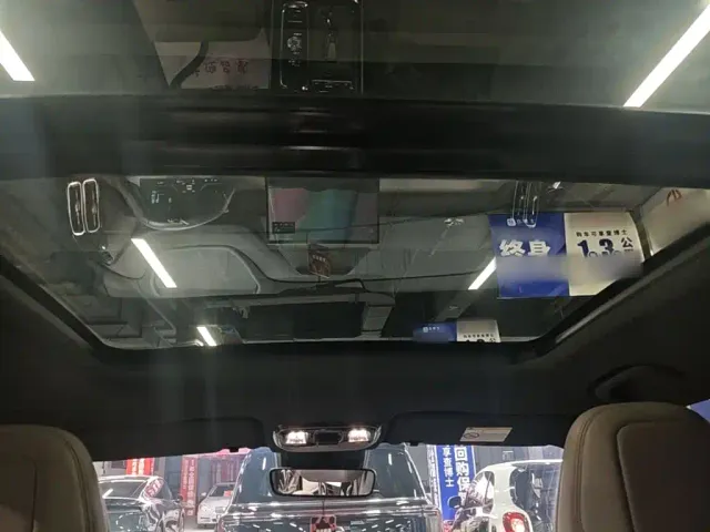 Geely Boyue L — Фото автомобиля 17