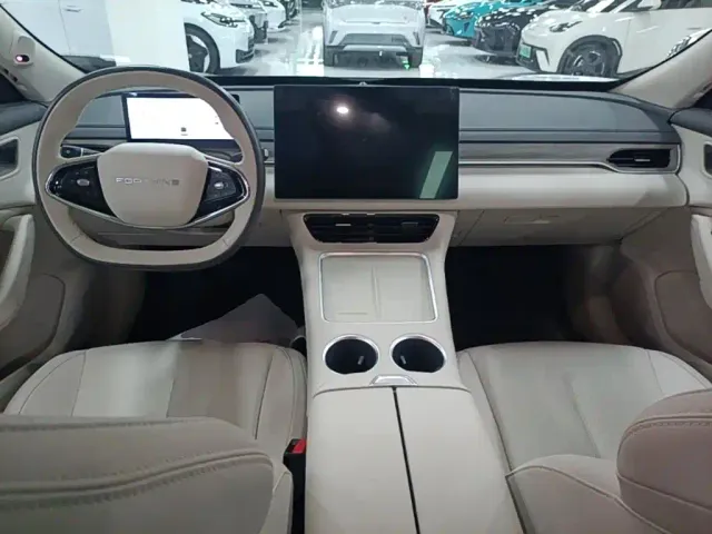 Forthing Xinghai S7 — Фото автомобиля 9
