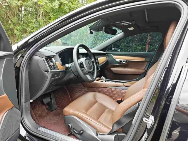 Volvo S90 — Фото автомобиля 5
