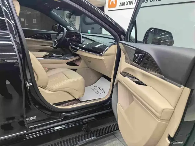 Cadillac XT5 — Фото автомобиля 16