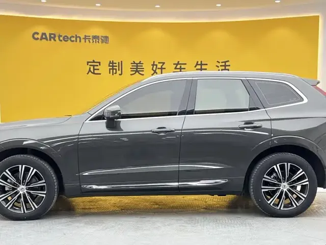 Volvo XC60 — Фото автомобиля 8