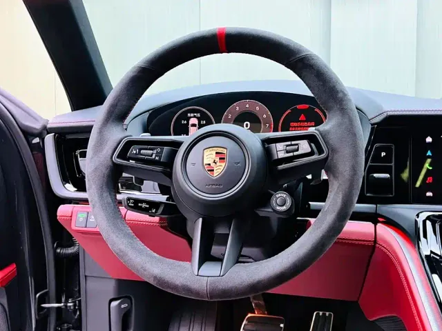 Porsche Panamera — Фото автомобиля 10