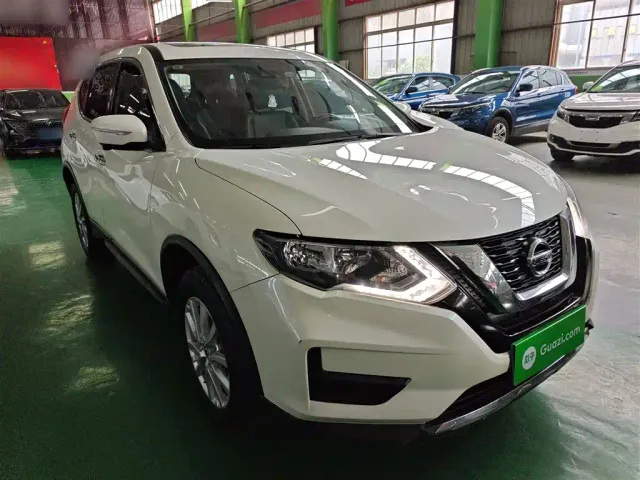 Nissan X-Trail — Фото автомобиля 3