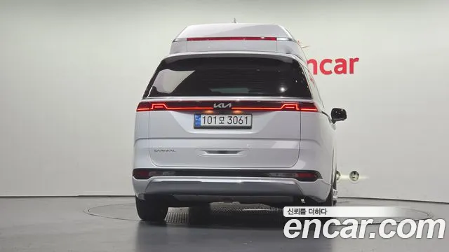 Kia Carnival 4th Gen — Фото автомобиля 4