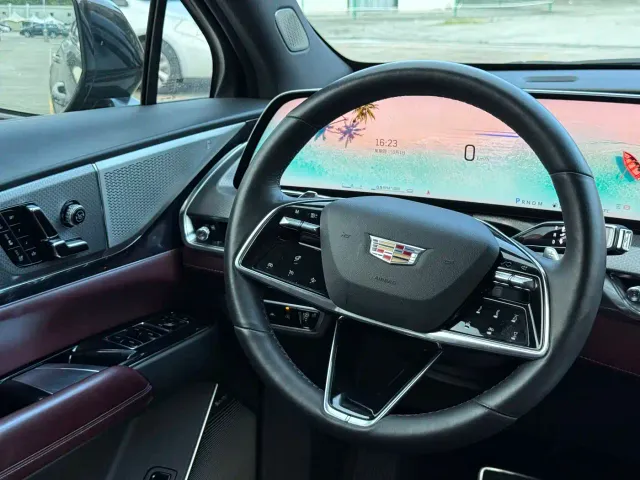 Cadillac XT5 — Фото автомобиля 17