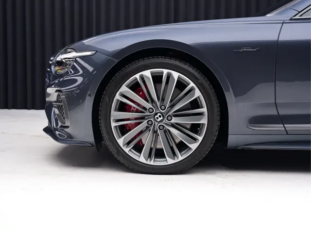 Bentley Continental Plug-in Hybrid — Фото автомобиля 8
