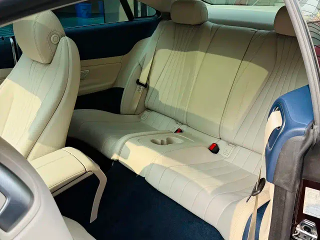 Mercedes-Benz E-Class — Фото автомобиля 5