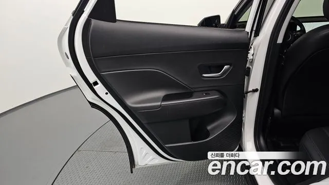 Hyundai Kona SX2 — Фото автомобиля 14