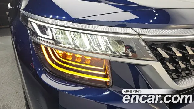 Kia Seltos Seltos Бензин 1.6 Turbo 4WD — Фото автомобиля 21