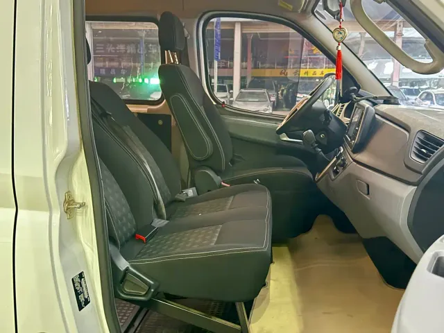 Maxus Xintu V80 — Фото автомобиля 8
