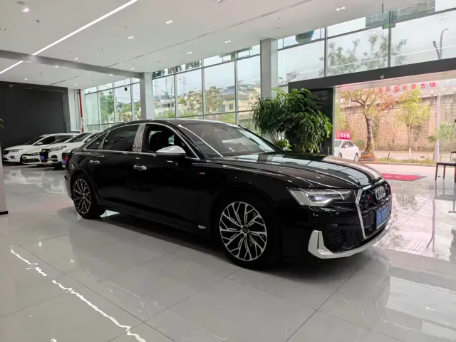 Audi A6L — Фото автомобиля 2