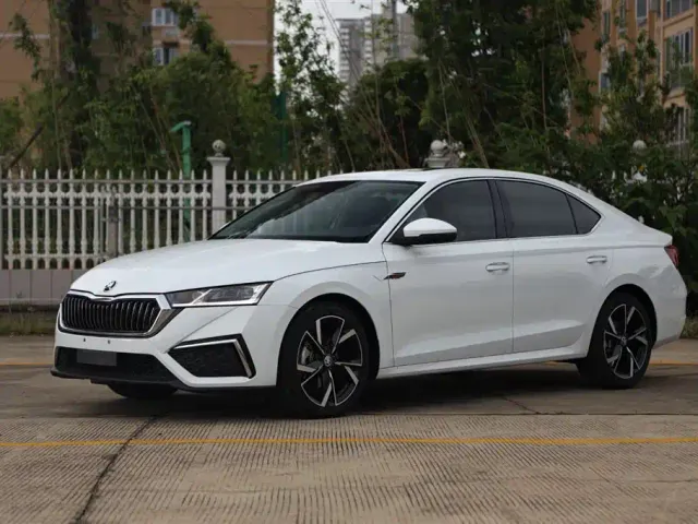 Фотография автомобиля — Skoda Octavia