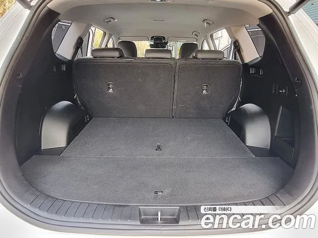 Hyundai Santafe — Фото автомобиля 18