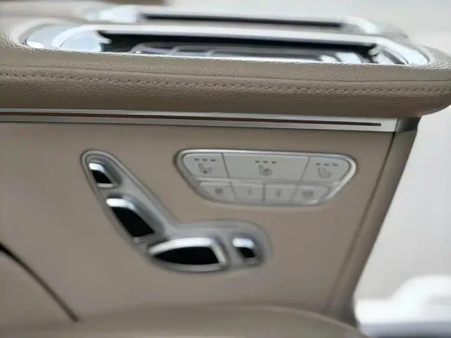 Mercedes-Benz V-Class — Фото автомобиля 10