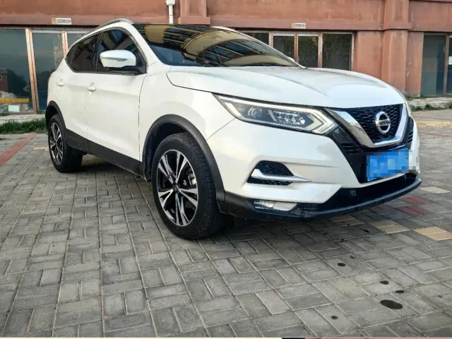 Фотография автомобиля — Nissan Qashqai