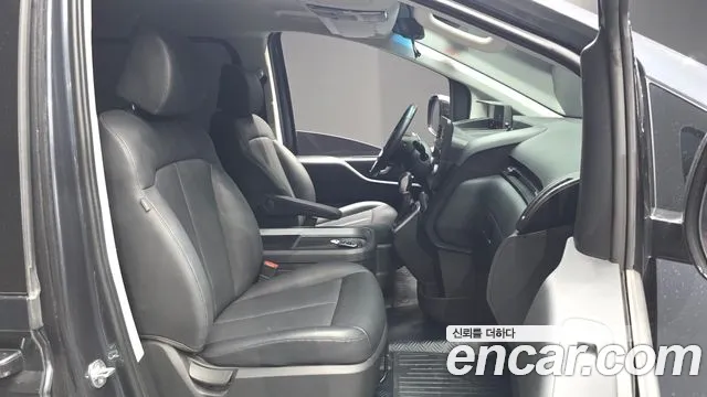 Hyundai Staria Staria — Фото автомобиля 26