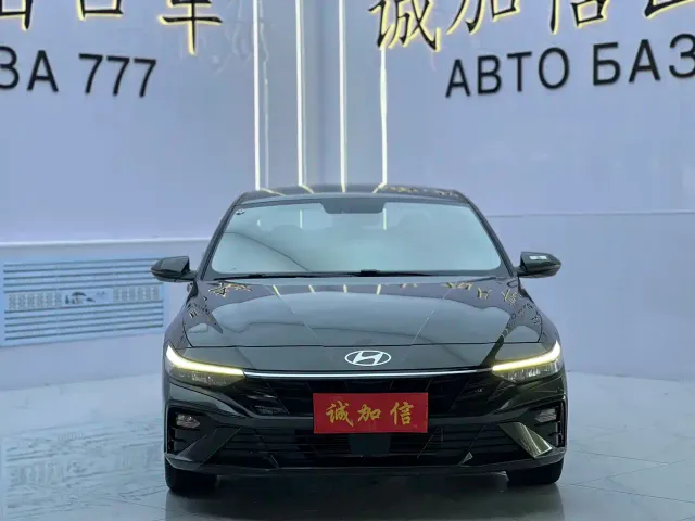 Hyundai Elantra — Фото автомобиля 2