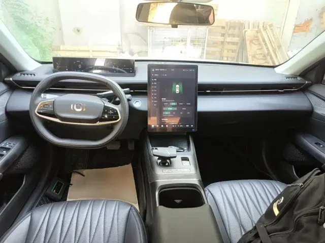Changan Qiyuan A05 — Фото автомобиля 9