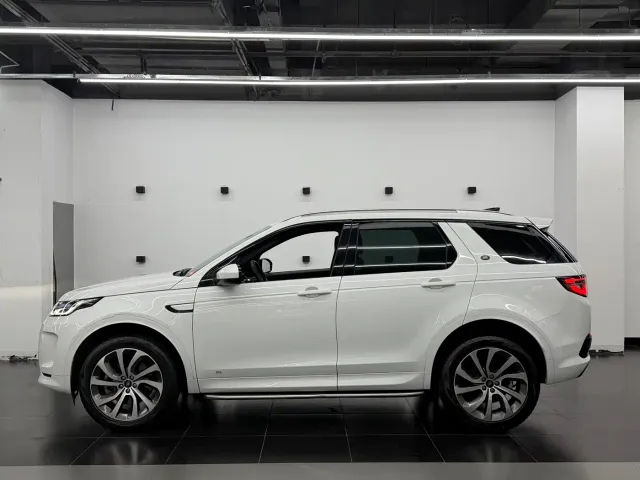 Land Rover Discovery Sport — Фото автомобиля 3