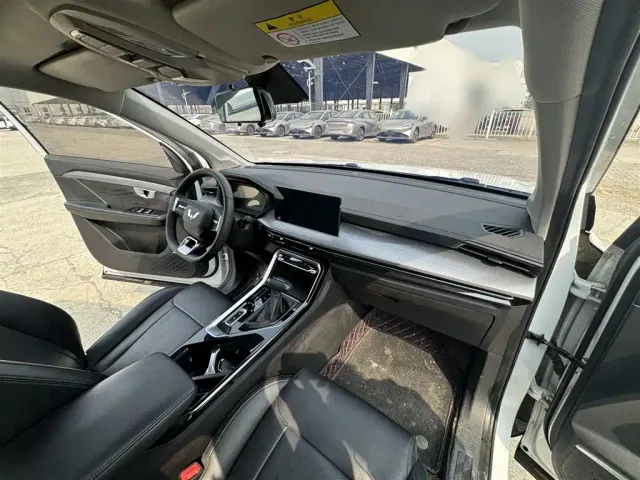 Wuling Asta — Фото автомобиля 17