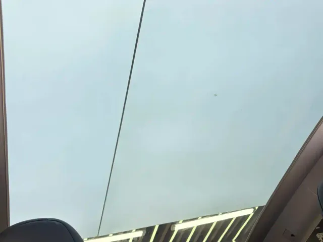 Tesla Model Y — Фото автомобиля 9