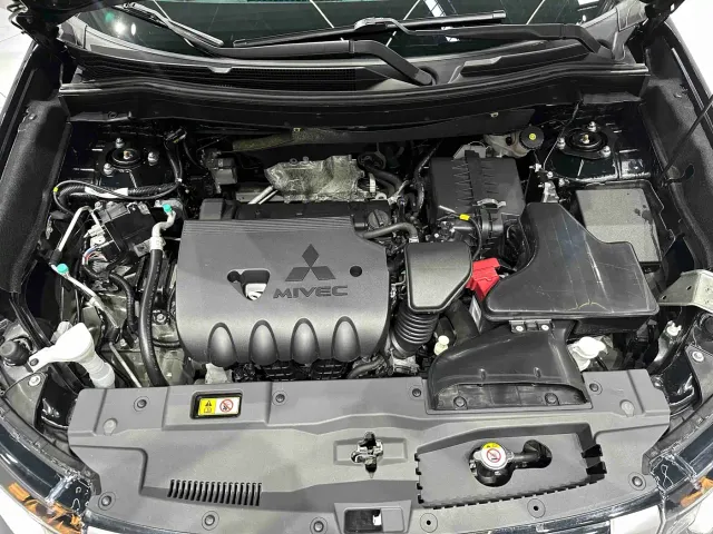 Mitsubishi Outlander — Фото автомобиля 21