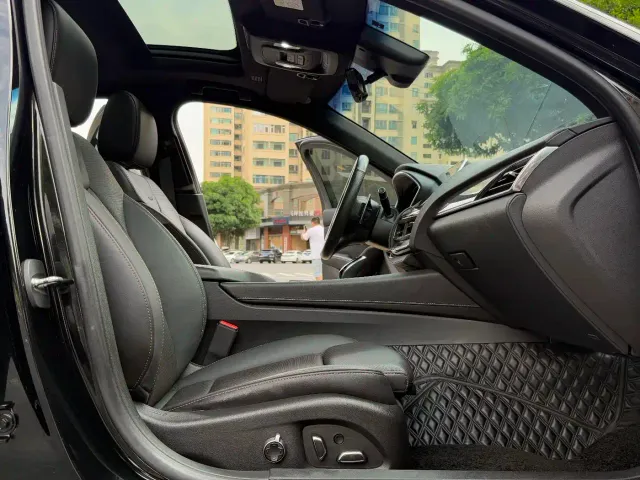 Cadillac CT5 — Фото автомобиля 22