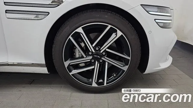 Genesis G80 Бензин 2.5 турбо AWD — Фото автомобиля 21