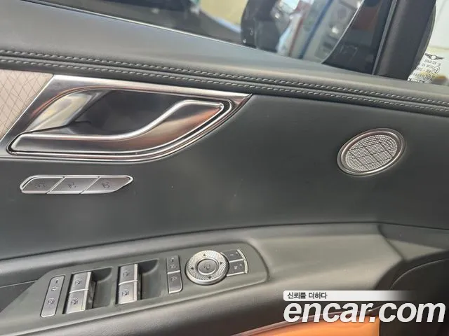 Genesis GV80 — Фото автомобиля 14