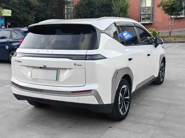 GAC Aion Y — Фото автомобиля 15