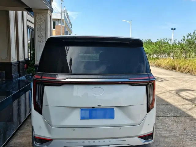 GAC Trumpchi M8 — Фото автомобиля 3