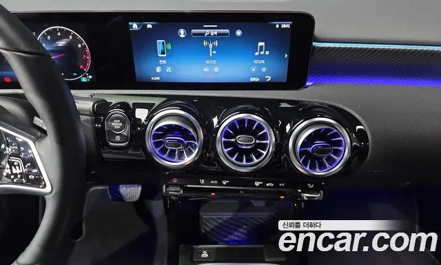 Mercedes-Benz A-Class W177 — Фото автомобиля 20