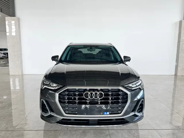 Audi Q3 — Фото автомобиля 2