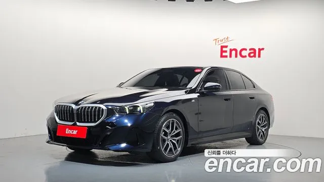 Фотография автомобиля — BMW 5 Series G60