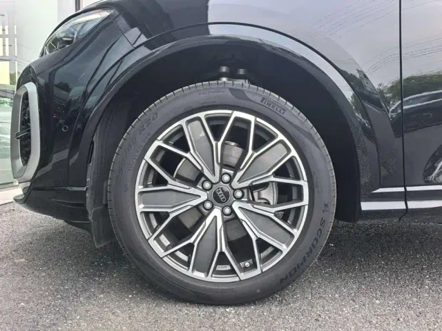 Audi Q5L — Фото автомобиля 16