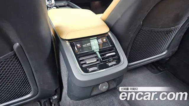 Вольво V60 V60 Cross Country 2 поколение B5 Ultimate AWD — Фото автомобиля 18