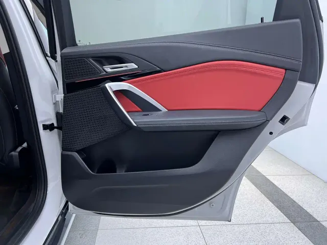 BMW X1 — Фото автомобиля 12