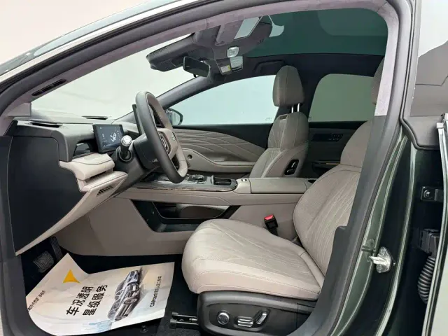 Geely Galaxy Xingyao 8 — Фото автомобиля 20