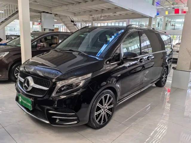 Фотография автомобиля — Mercedes-Benz V-Class