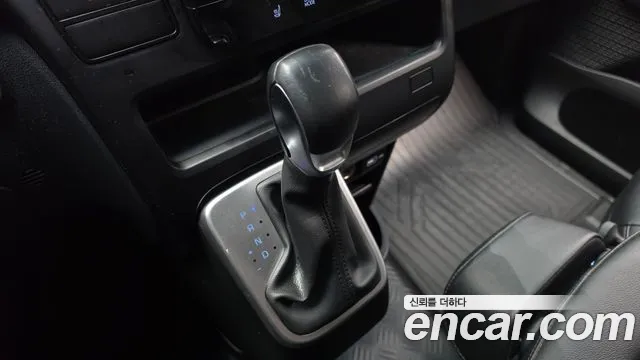 Hyundai Staria — Фото автомобиля 12