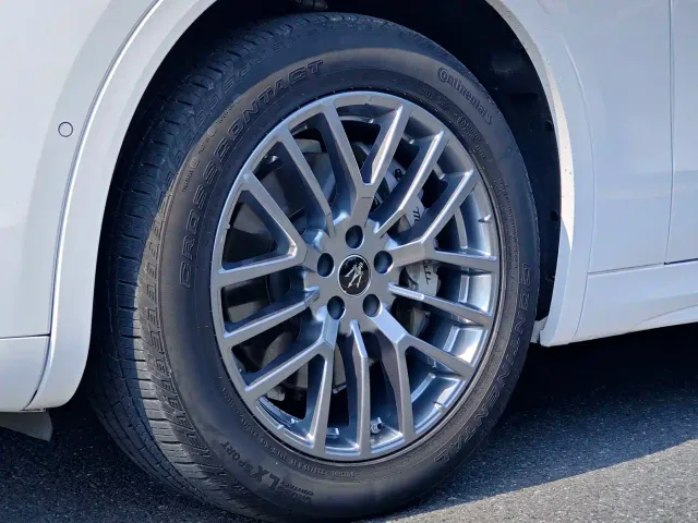 Maserati Grecale — Фото автомобиля 4