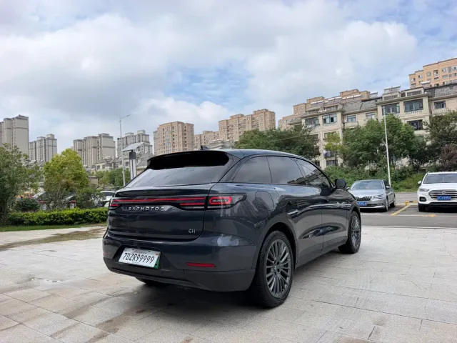 Leapmotor C11 — Фото автомобиля 8