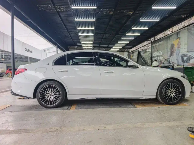 Mercedes-Benz C-Class — Фото автомобиля 3