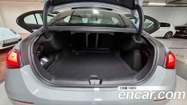 Mercedes-Benz E-Class W214 — Фото автомобиля 18