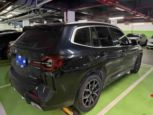 BMW X3 — Фото автомобиля 3