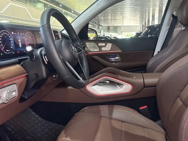Mercedes-Benz GLE-Class — Фото автомобиля 4