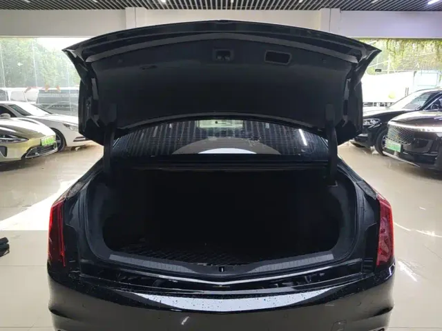 Cadillac CT6 — Фото автомобиля 18