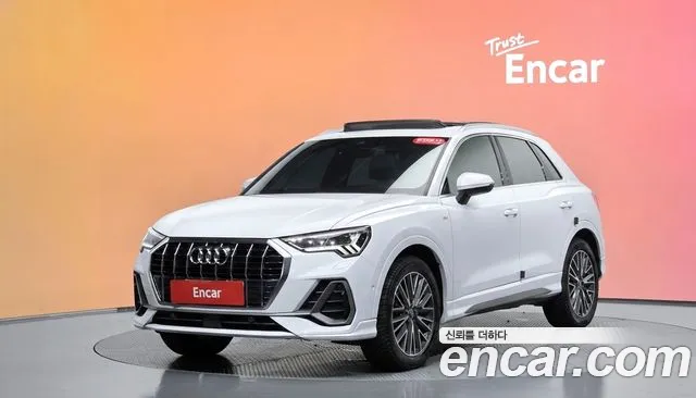Фотография автомобиля — Audi Q3 Q3 (F3)