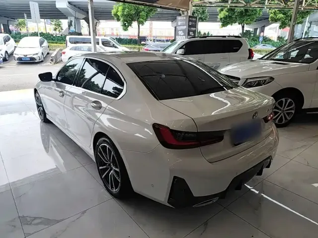 BMW 3 Series — Фото автомобиля 4